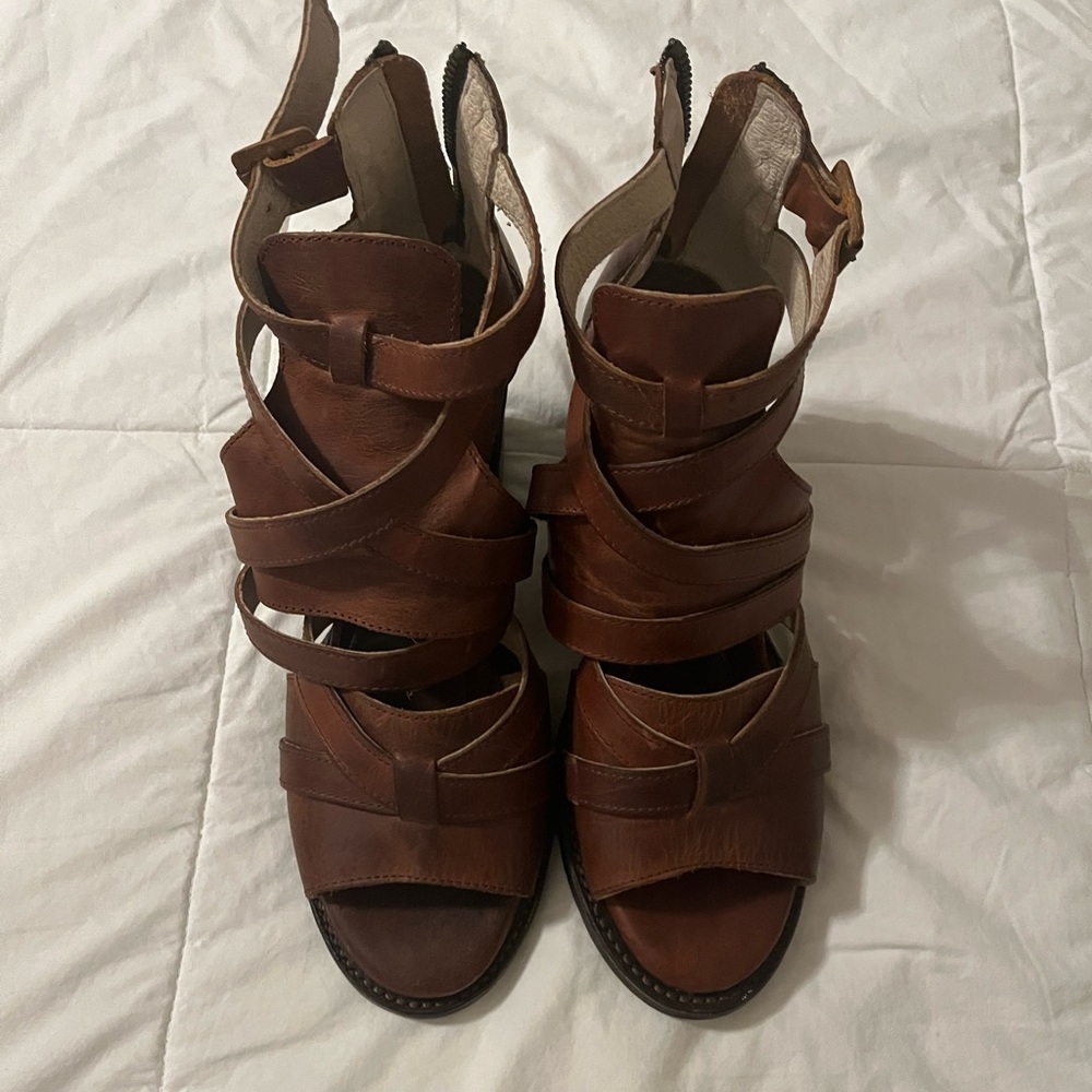 FREEBIRD Claw Shoes